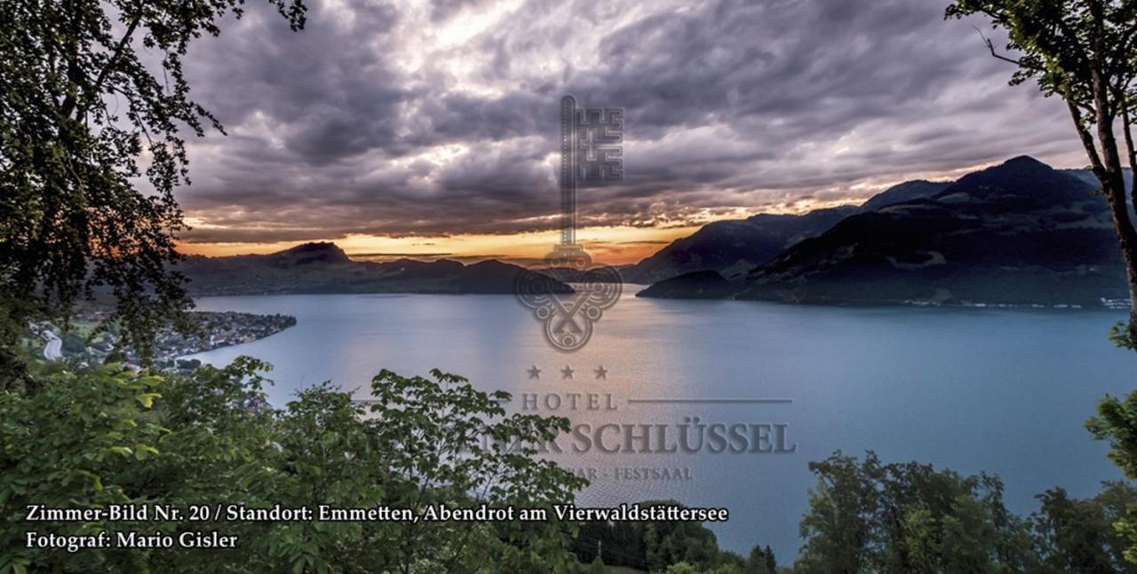 Hotel Restaurant Goldener Schlüssel Altdorf Exterior foto